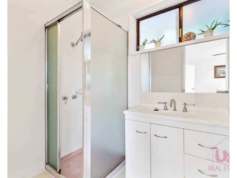 16 Hayden Avenue, Frankston VIC 3199