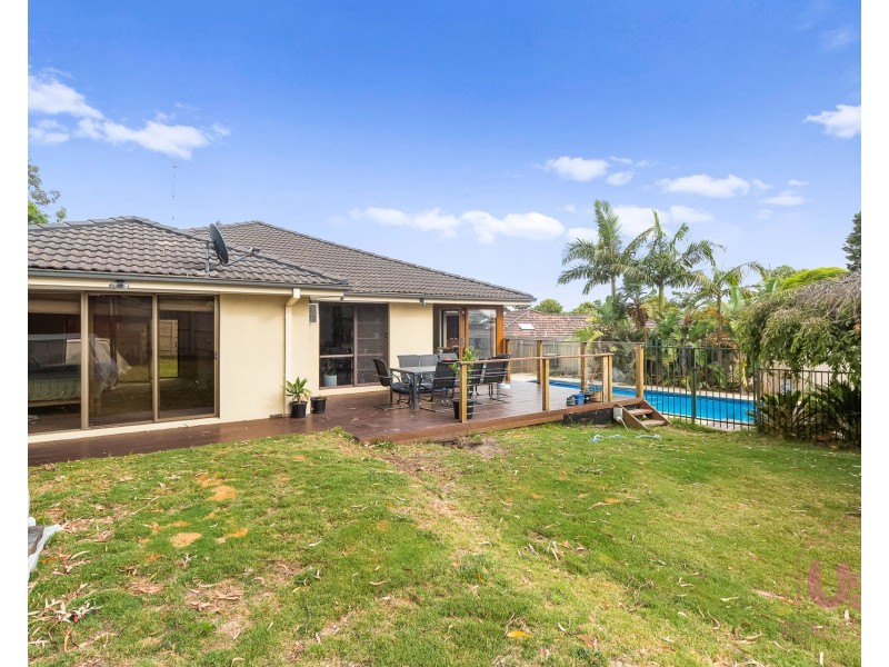 16 Hayden Avenue, Frankston VIC 3199