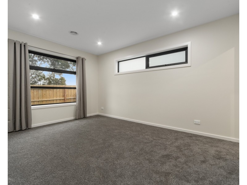 2/26 Caley Street, Frankston North VIC 3200
