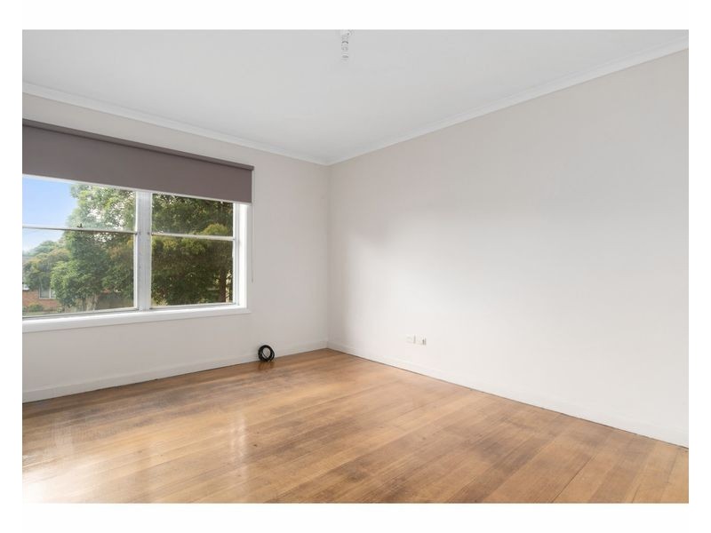 16 Hickory Crescent, Frankston North VIC 3200