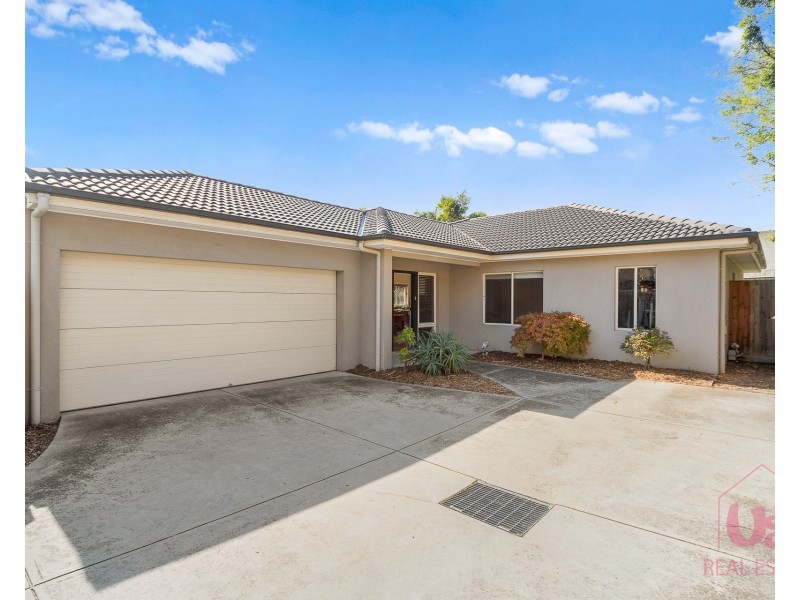 2/16 Stirling Street, Ferntree Gully VIC 3156