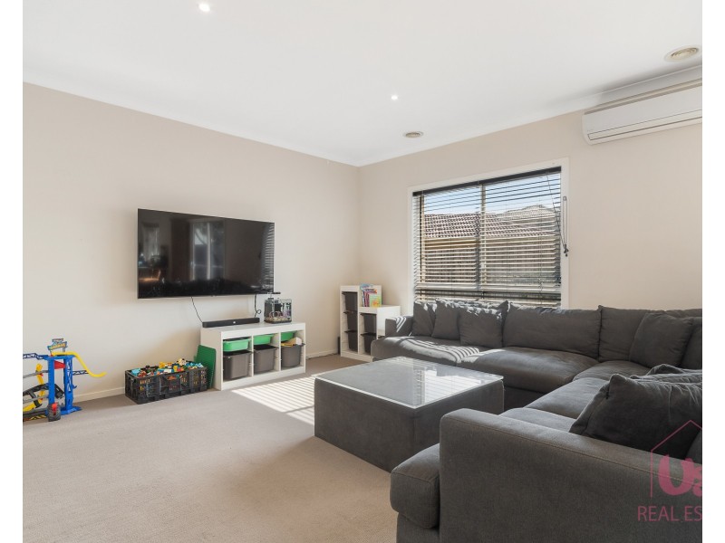 2/16 Stirling Street, Ferntree Gully VIC 3156