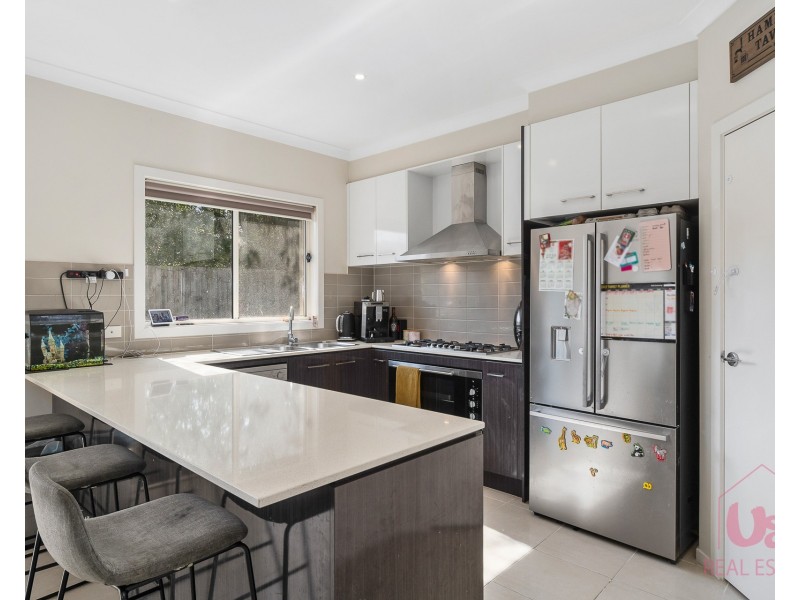 2/16 Stirling Street, Ferntree Gully VIC 3156