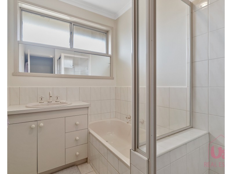 1/16 Stirling Street, Ferntree Gully VIC 3156