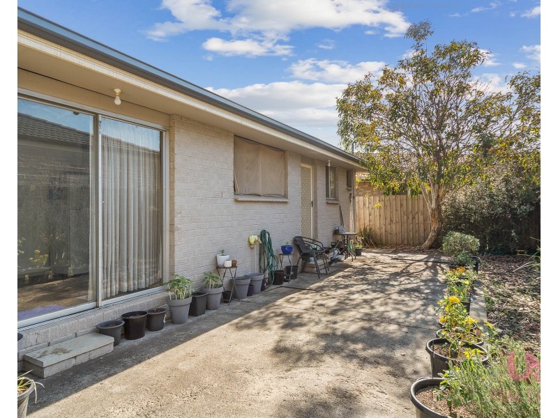 1/16 Stirling Street, Ferntree Gully VIC 3156
