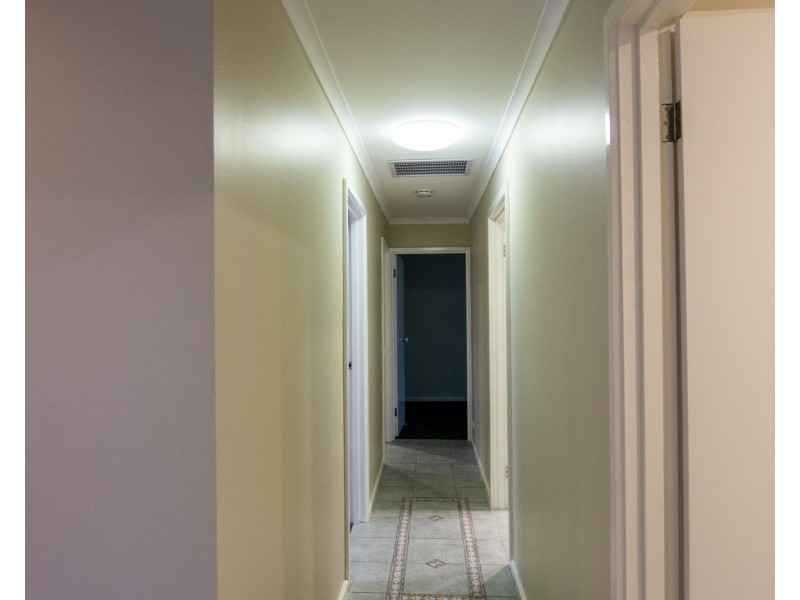 4 Elinga Court, Frankston VIC 3199