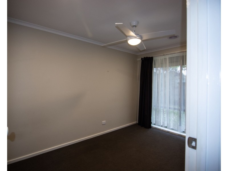 4 Elinga Court, Frankston VIC 3199