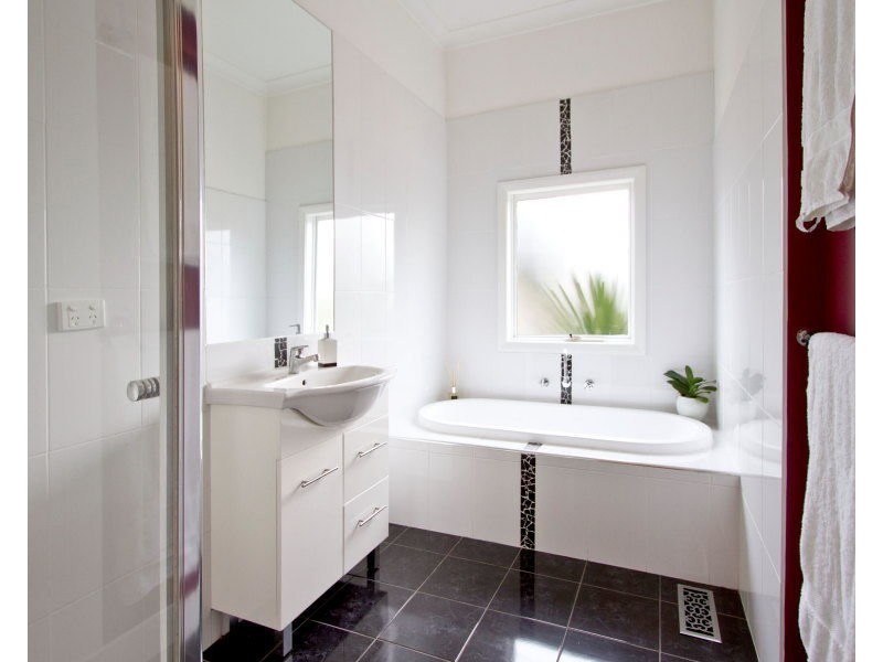 Unit 1/2 Birdwood Street, Frankston VIC 3199