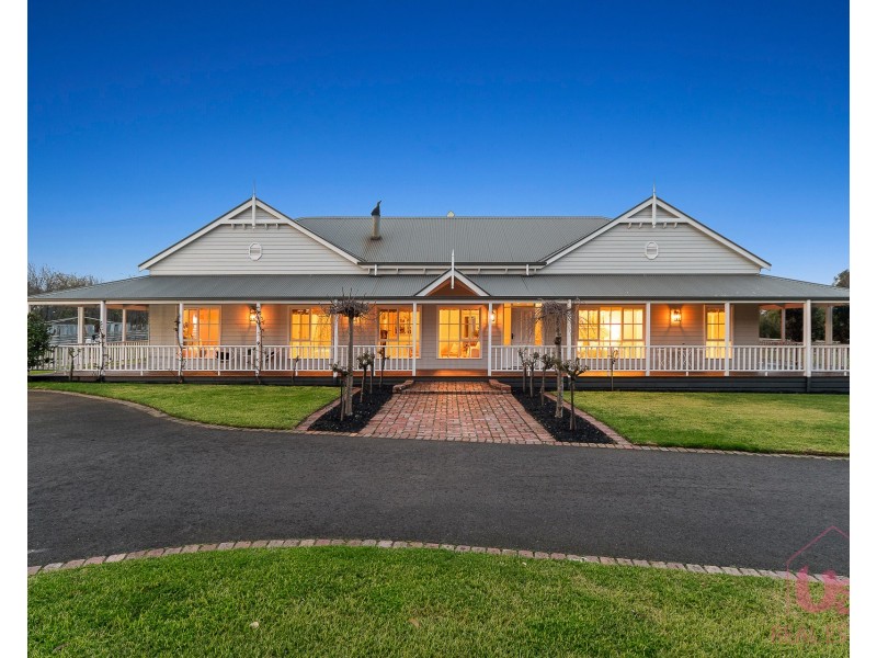 14-16 Lakes Boulevard, Pearcedale VIC 3912