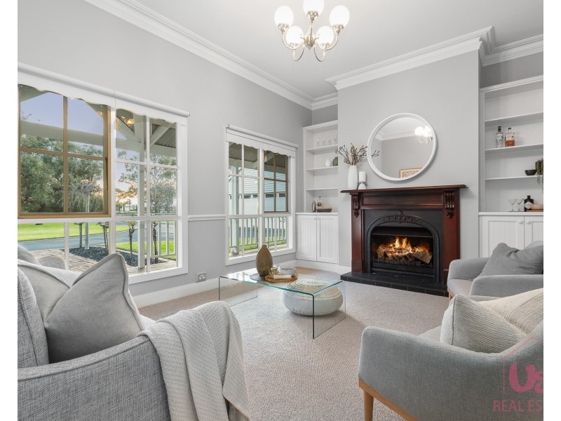 14-16 Lakes Boulevard, Pearcedale VIC 3912