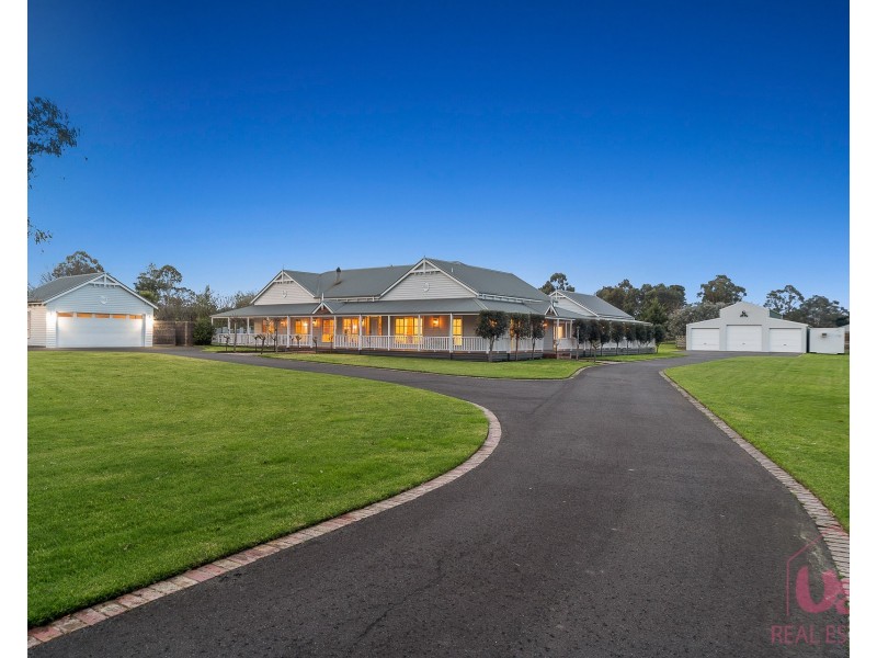14-16 Lakes Boulevard, Pearcedale VIC 3912