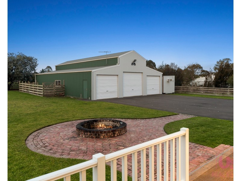 14-16 Lakes Boulevard, Pearcedale VIC 3912