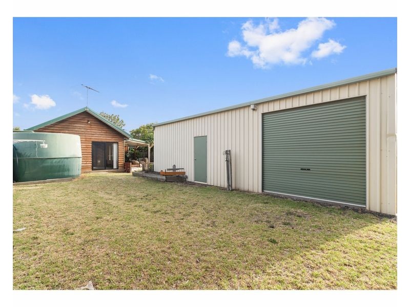 40 Fraser Avenue, Edithvale VIC 3196