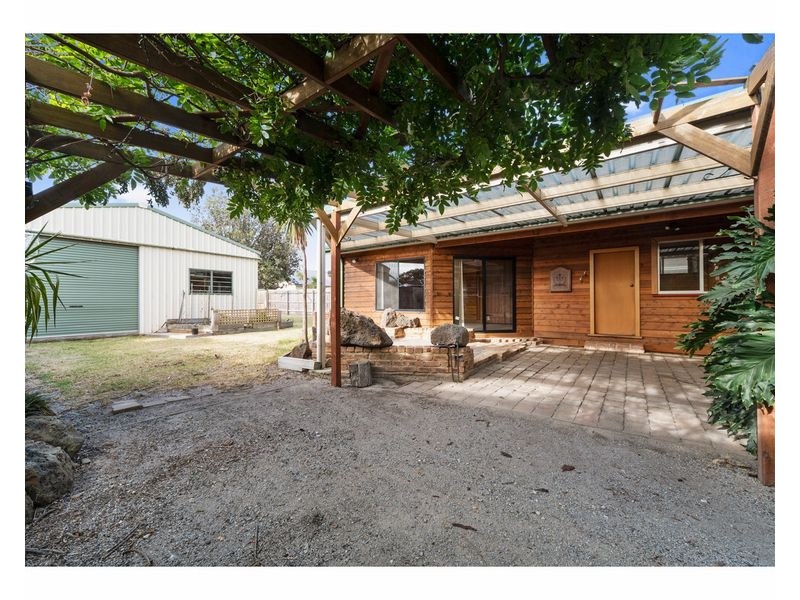 40 Fraser Avenue, Edithvale VIC 3196