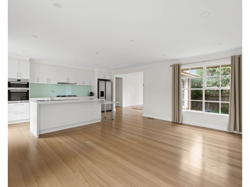 7 Fernbank Court, Kilsyth VIC 3137