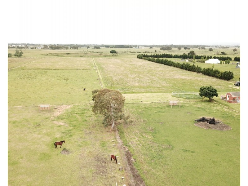 255 McDonalds Drain Road, Koo Wee Rup VIC 3981