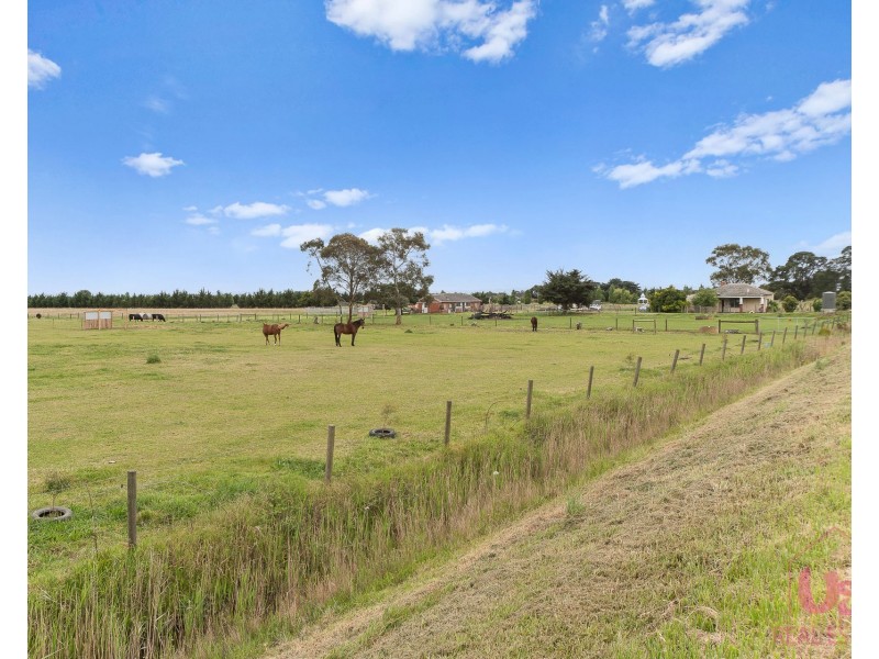 255 McDonalds Drain Road, Koo Wee Rup VIC 3981