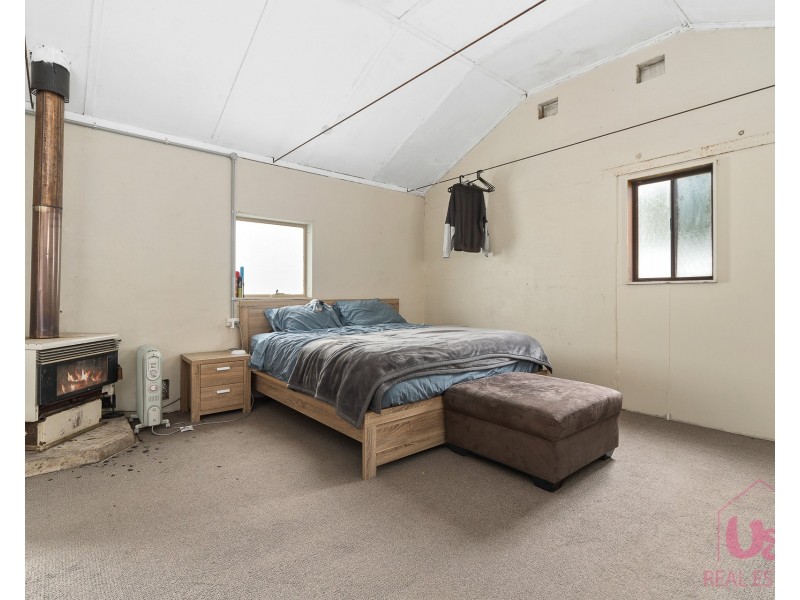 255 McDonalds Drain Road, Koo Wee Rup VIC 3981