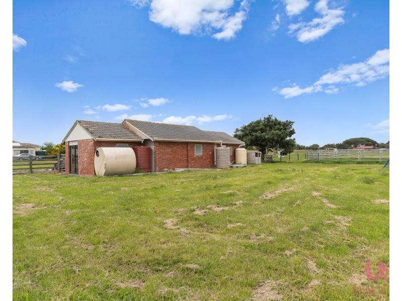 255 McDonalds Drain Road, Koo Wee Rup VIC 3981