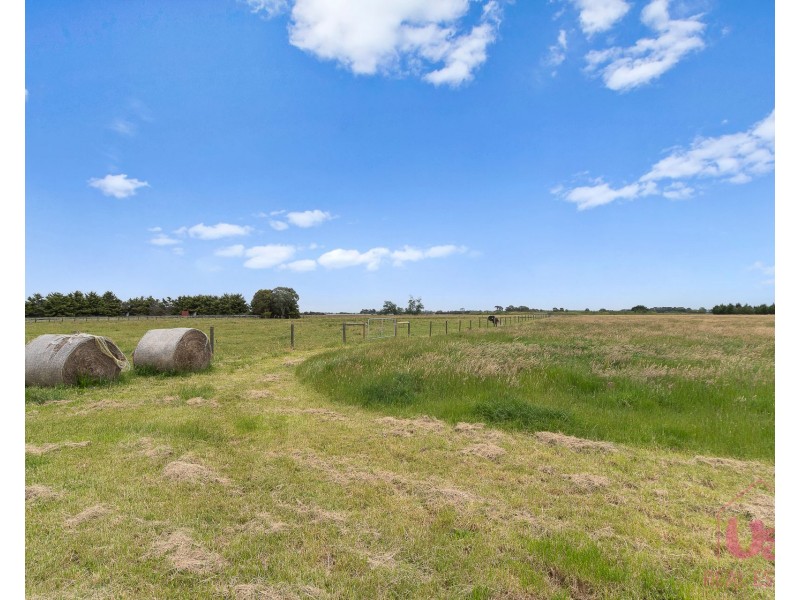 255 McDonalds Drain Road, Koo Wee Rup VIC 3981