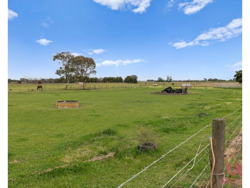 255 McDonalds Drain Road, Koo Wee Rup VIC 3981