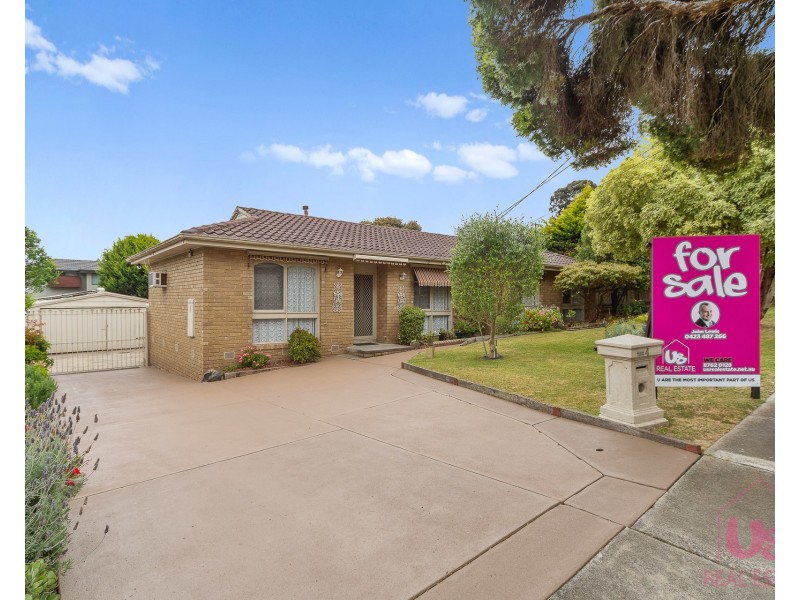 4 Wes Crescent, Ferntree Gully VIC 3156