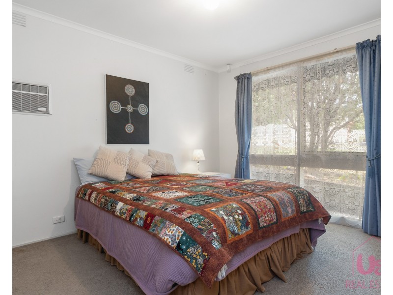 4 Wes Crescent, Ferntree Gully VIC 3156