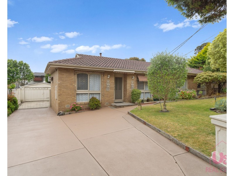 4 Wes Crescent, Ferntree Gully VIC 3156