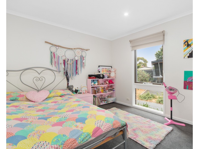 70 Pembroke Drive, Somerville VIC 3912