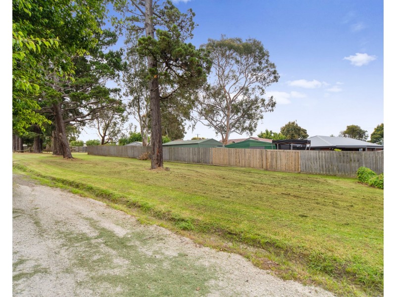 70 Pembroke Drive, Somerville VIC 3912