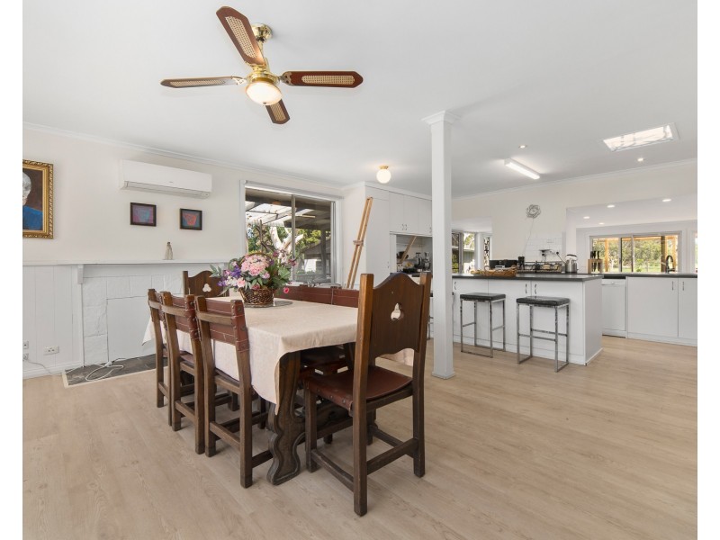 20 Facey Road, Devon Meadows VIC 3977