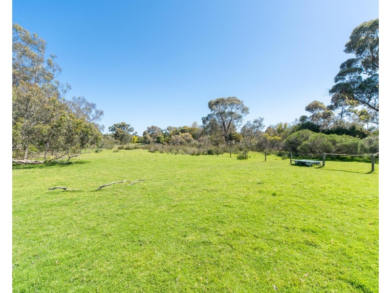 20 Facey Road, Devon Meadows VIC 3977