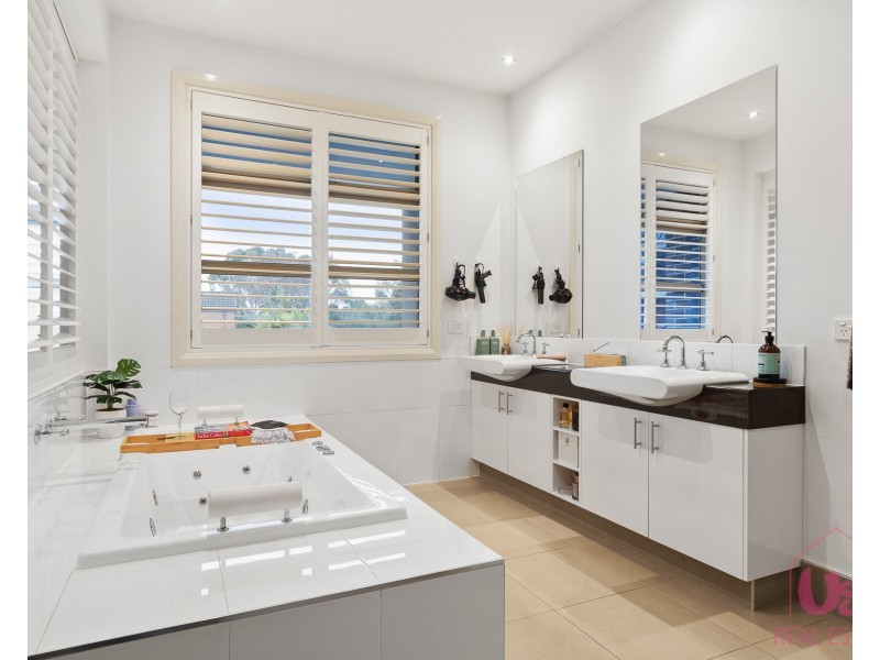 30 Red Wattlebird Crescent, Langwarrin VIC 3910