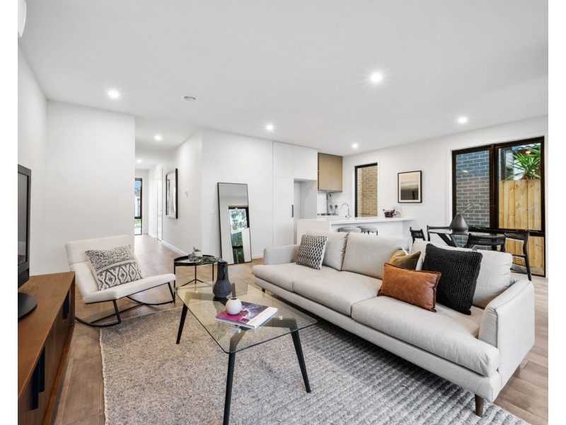 27 Pindari Crescent, Langwarrin VIC 3910