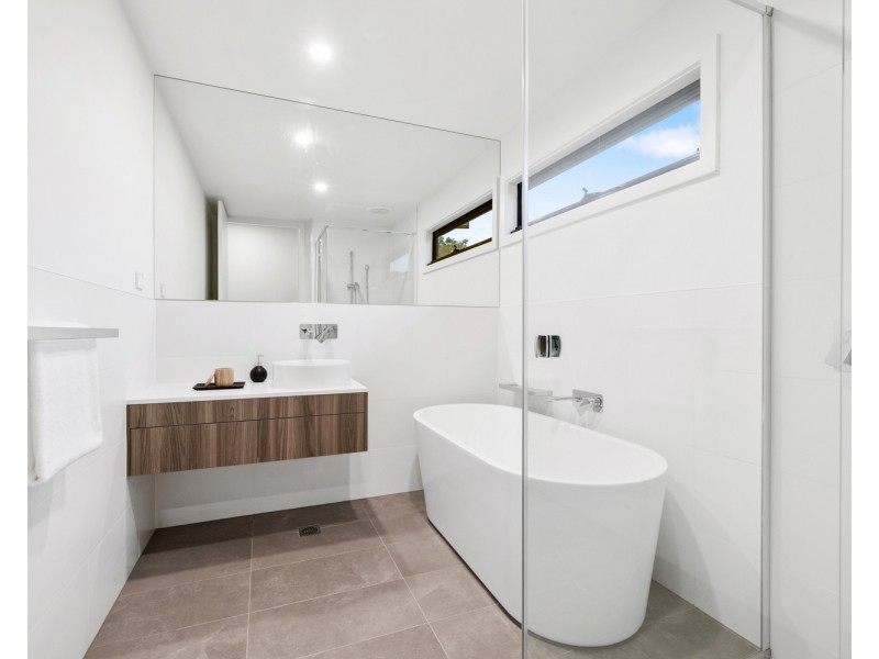 27 Pindari Crescent, Langwarrin VIC 3910