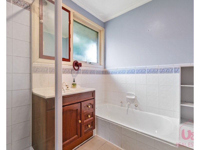 21 Banyan Drive, Frankston VIC 3199