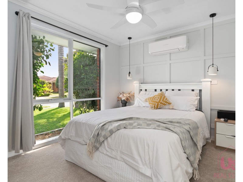 27 Laurel Crescent, Carrum Downs VIC 3201