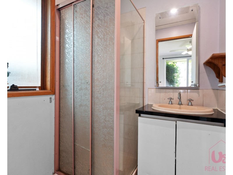 27 Laurel Crescent, Carrum Downs VIC 3201