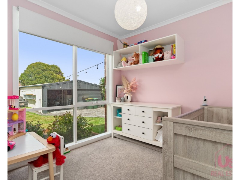 27 Laurel Crescent, Carrum Downs VIC 3201