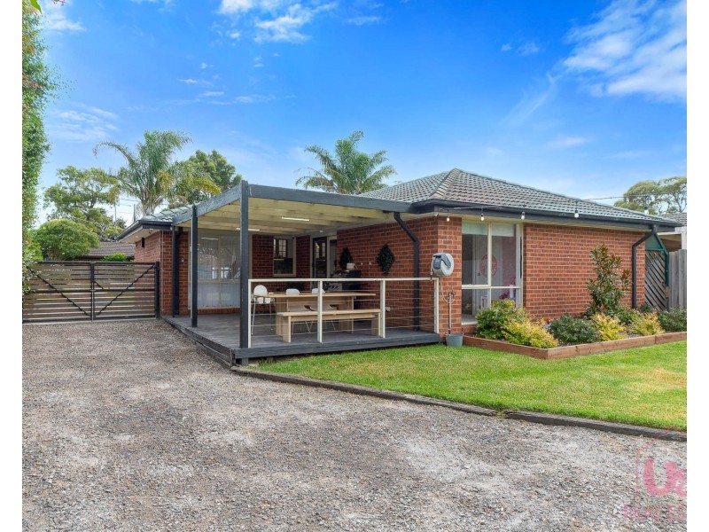 27 Laurel Crescent, Carrum Downs VIC 3201