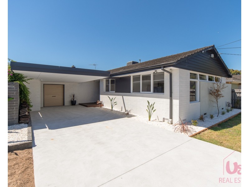 12 Mahoney Crescent, Seaford VIC 3198