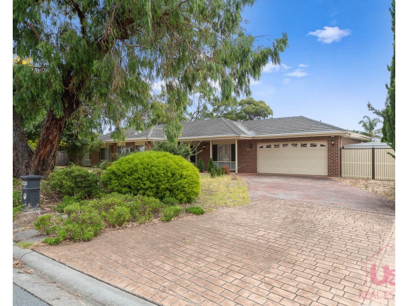 8 Marlo Place, Frankston VIC 3199