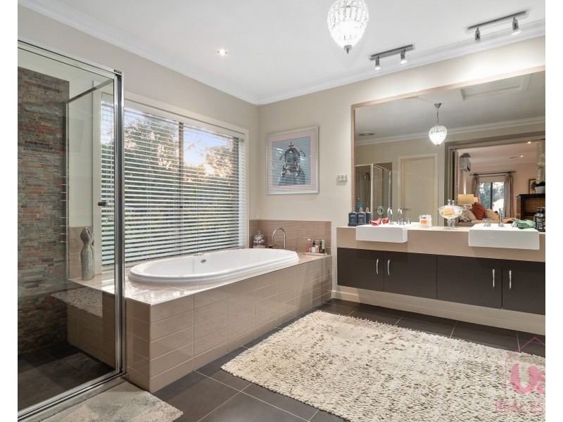 33 Kingston Road, Langwarrin VIC 3910