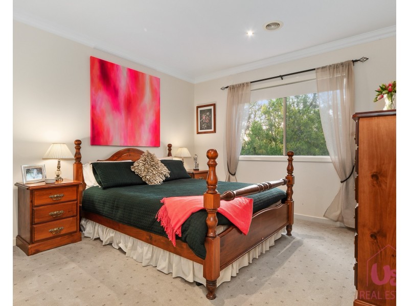 33 Kingston Road, Langwarrin VIC 3910