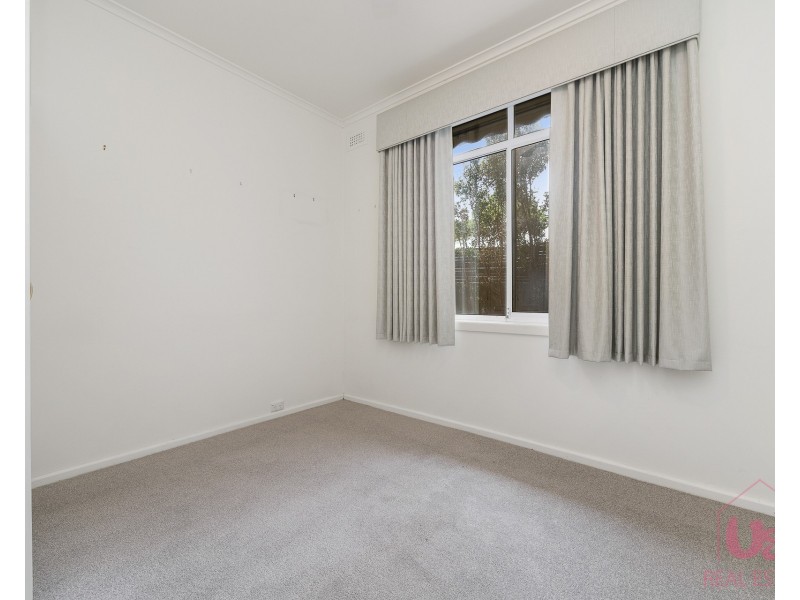 4 Frome Avenue, Frankston VIC 3199