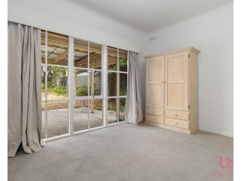 4 Frome Avenue, Frankston VIC 3199