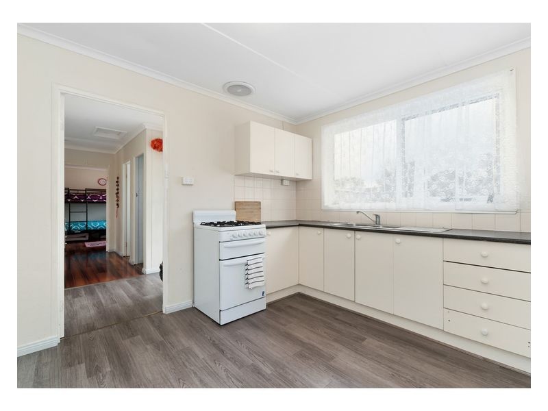 9 Longleaf Street, Frankston North VIC 3200