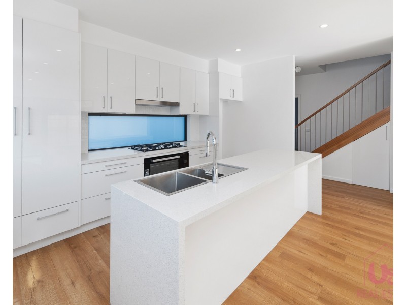 1/13 Windoo Street, Frankston North VIC 3200