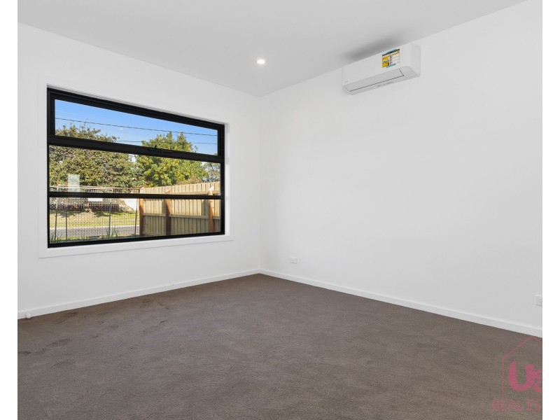 1/13 Windoo Street, Frankston North VIC 3200