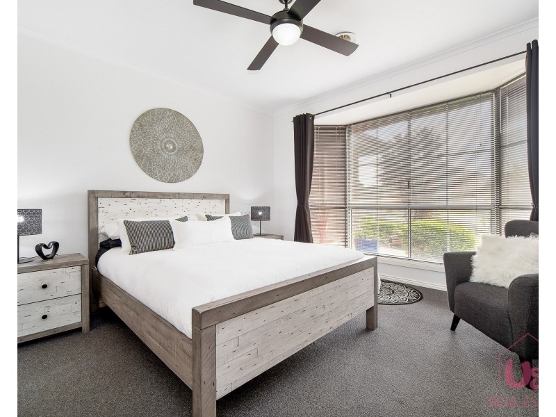 8 Better Boy Court, Skye VIC 3977